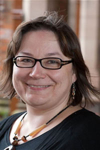 Dr Diane Holt