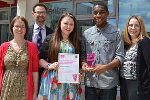 Frontrunners team with award